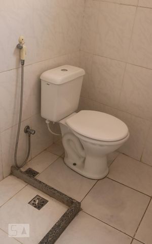 Casa à venda com 90m², 2 quartos e sem vagaBanheiro
