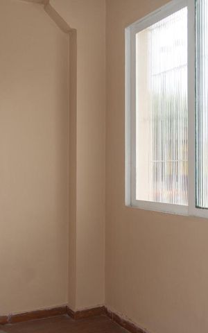 Casa para alugar com 75m², 1 quarto e sem vaga Casa para alugar com 75m², 1 quarto e sem vagaSala de Estarentra