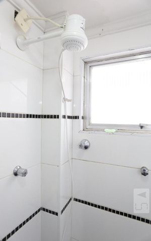 Apartamento para alugar com 60m², 3 quartos e sem vagaBanheiro Social - Chuveiro