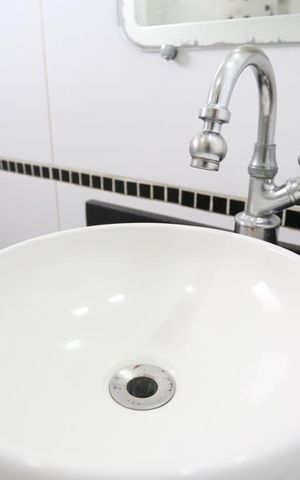 Apartamento para alugar com 60m², 3 quartos e sem vagaBanheiro Social - Torneira