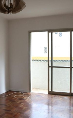 Apartamento à venda com 78m², 2 quartos e 1 vagaSala