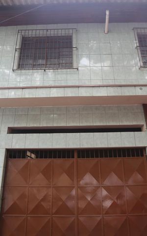 Casa à venda com 144m², 5 quartos e 1 vagaFachada da casa