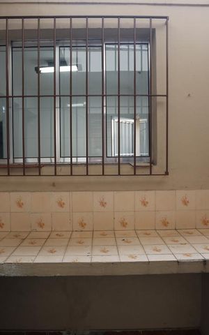 Casa à venda com 144m², 5 quartos e 1 vagaÁrea de Serviço