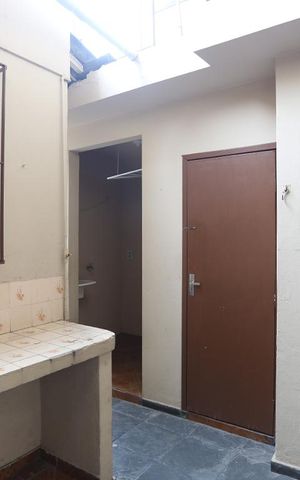 Casa à venda com 144m², 5 quartos e 1 vagaÁrea de Serviço
