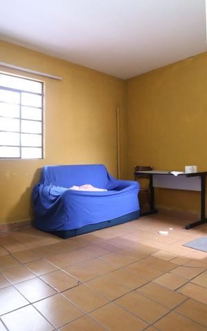 Casa à venda com 144m², 5 quartos e 1 vagaSala de TV
