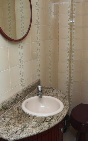 Casa à venda com 650m², 4 quartos e 4 vagasLavabo