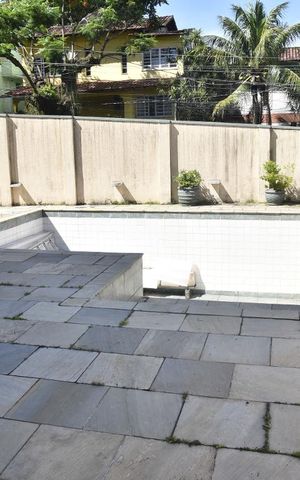 Casa à venda com 650m², 4 quartos e 4 vagasÁrea Externa