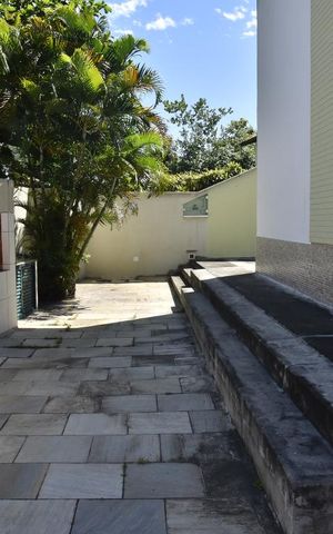 Casa à venda com 650m², 4 quartos e 4 vagasÁrea Externa