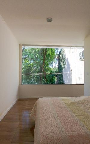 Casa à venda com 400m², 4 quartos e 2 vagas Casa à venda com 400m², 4 quartos e 2 vagasQuarto 4