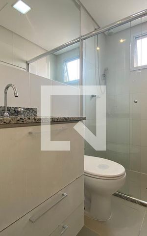 Apartamento para alugar com 64m², 2 quartos e 1 vaga Apartamento para alugar com 64m², 2 quartos e 1 vagaBanheiro do Quarto 2