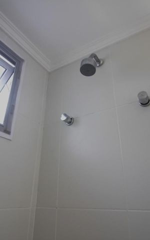 Apartamento à venda com 80m², 2 quartos e 1 vagaChuveiro
