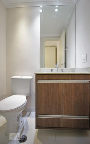 Apartamento à venda com 80m², 2 quartos e 1 vagaBanheiro da suíte 1