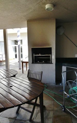 Apartamento à venda com 80m², 2 quartos e 1 vagaÁrea comum - Churrasqueira
