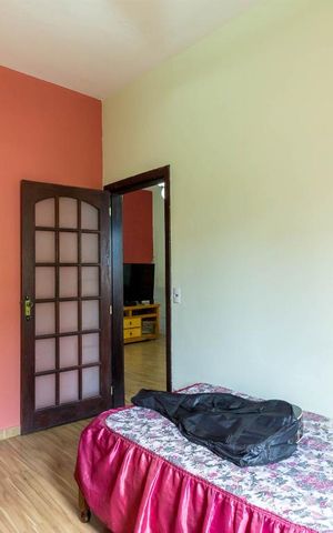 Casa à venda com 339m², 5 quartos e 4 vagas Casa à venda com 339m², 5 quartos e 4 vagasQuarto 1