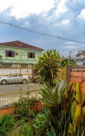 Casa à venda com 339m², 5 quartos e 4 vagas Casa à venda com 339m², 5 quartos e 4 vagasVista do Quarto 1