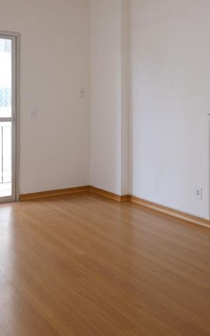 Apartamento à venda com 80m², 2 quartos e 1 vaga Apartamento à venda com 80m², 2 quartos e 1 vagaSala