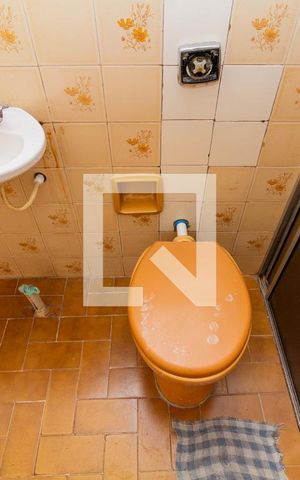 Casa à venda com 78m², 2 quartos e 1 vaga Casa à venda com 78m², 2 quartos e 1 vagaBanheiro 1
