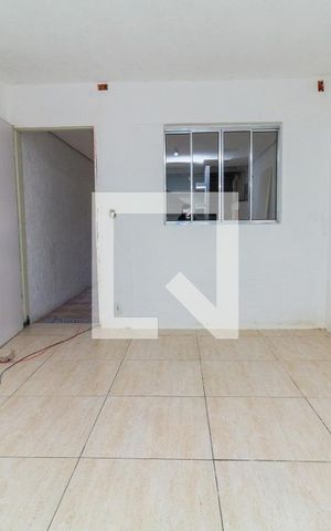 Casa à venda com 78m², 2 quartos e 1 vaga Casa à venda com 78m², 2 quartos e 1 vagaSala