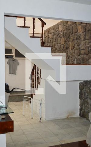 Casa para alugar com 650m², 6 quartos e 6 vagasSala