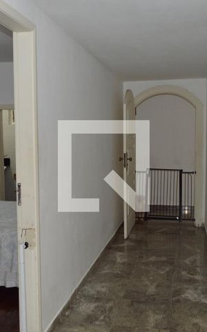 Casa para alugar com 650m², 6 quartos e 6 vagasCorredor