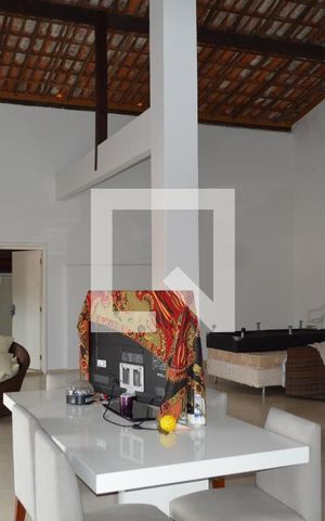 Casa para alugar com 650m², 6 quartos e 6 vagasSegundo andar - Sala