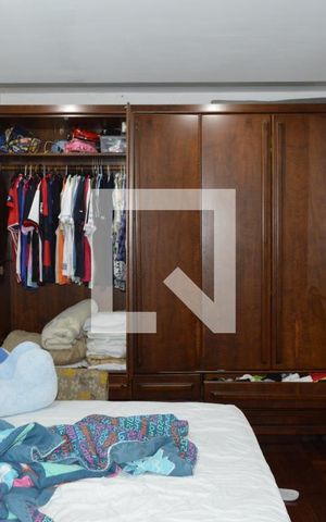 Casa para alugar com 650m², 6 quartos e 6 vagasSuíte 4