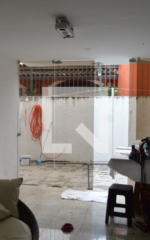 Casa para alugar com 650m², 6 quartos e 6 vagasCorredor