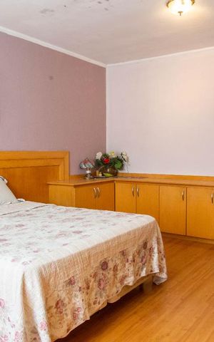 Casa à venda com 254m², 3 quartos e 3 vagasSuíte