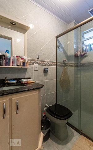 Apartamento à venda com 70m², 2 quartos e sem vaga Apartamento à venda com 70m², 2 quartos e sem vagaBanheiro