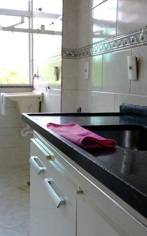 Apartamento à venda com 50m², 2 quartos e 1 vagaCozinha e área de serviço