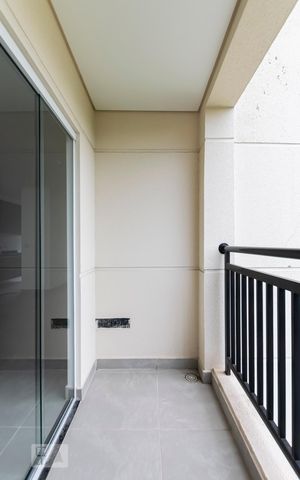Apartamento para alugar com 64m², 2 quartos e sem vagaVaranda