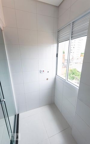 Apartamento para alugar com 64m², 2 quartos e sem vagaÁrea de serviço