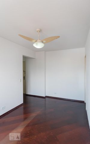 Apartamento à venda com 65m², 2 quartos e 1 vagaSala