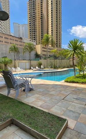 Apartamento à venda com 85m², 2 quartos e 2 vagas Apartamento à venda com 85m², 2 quartos e 2 vagasÁrea comum - Piscina