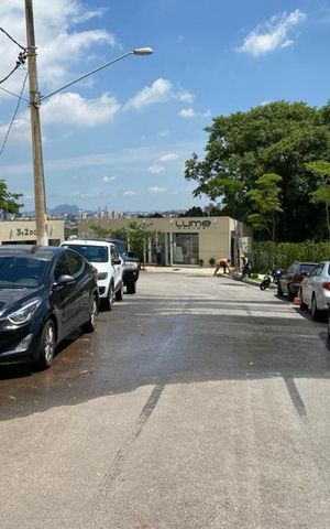 Apartamento à venda com 85m², 2 quartos e 2 vagas Apartamento à venda com 85m², 2 quartos e 2 vagasVista da Rua