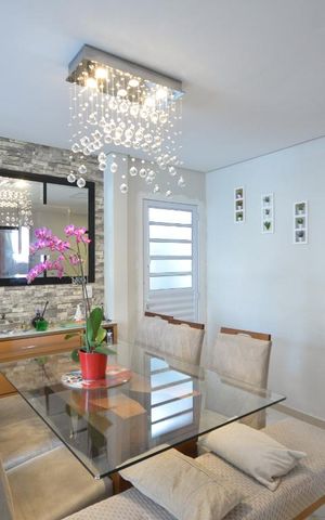 Casa à venda com 180m², 3 quartos e 2 vagasSala