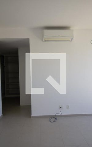 Apartamento à venda com 368m², 4 quartos e 4 vagas Apartamento à venda com 368m², 4 quartos e 4 vagasSuíte 4