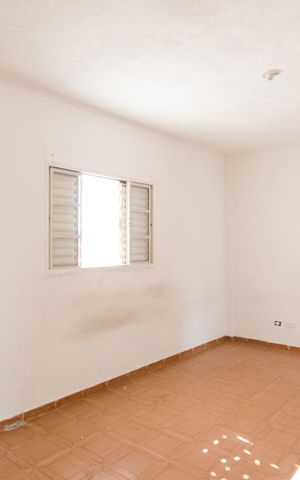Casa à venda com 250m², 2 quartos e sem vaga Casa à venda com 250m², 2 quartos e sem vagaQuarto da suíte