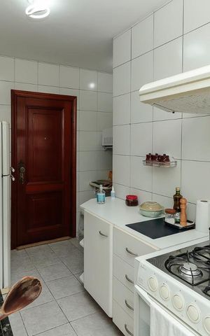Apartamento à venda com 81m², 3 quartos e 1 vaga Apartamento à venda com 81m², 3 quartos e 1 vagaCozinha