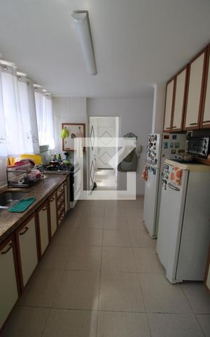 Apartamento à venda com 180m², 5 quartos e 3 vagasCozinha