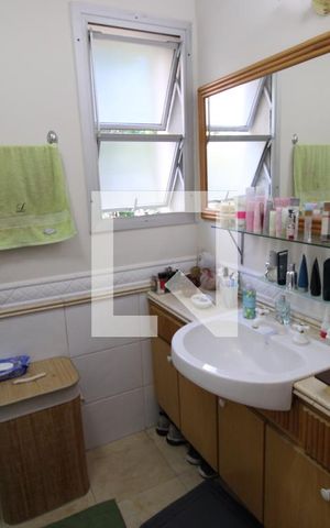 Apartamento à venda com 180m², 5 quartos e 3 vagasBanheiro da Suíte 1