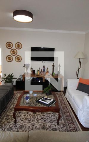 Apartamento à venda com 180m², 5 quartos e 3 vagasSala