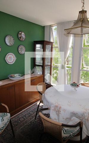 Apartamento à venda com 180m², 5 quartos e 3 vagasCopa