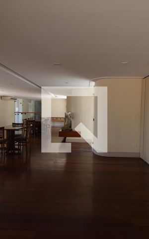 Apartamento à venda com 180m², 5 quartos e 3 vagasÁrea comum - Salão de festas