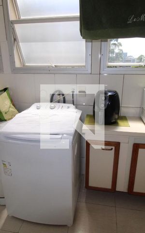 Apartamento à venda com 180m², 5 quartos e 3 vagasLavanderia