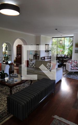 Apartamento à venda com 180m², 5 quartos e 3 vagasSala