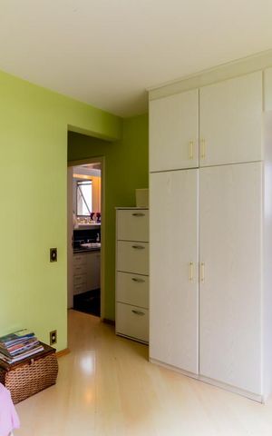 Apartamento à venda com 130m², 3 quartos e 2 vagasSuíte