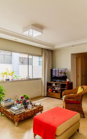Apartamento à venda com 130m², 3 quartos e 2 vagasSala