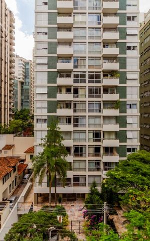 Apartamento à venda com 130m², 3 quartos e 2 vagasSuíte - Vista