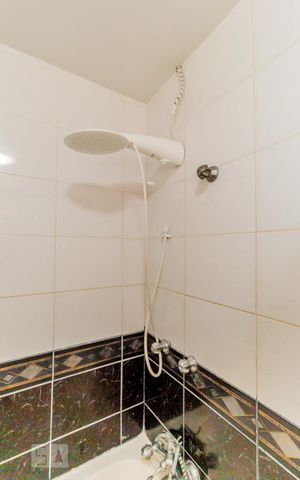 Apartamento à venda com 130m², 3 quartos e 2 vagasSuíte - Banheiro